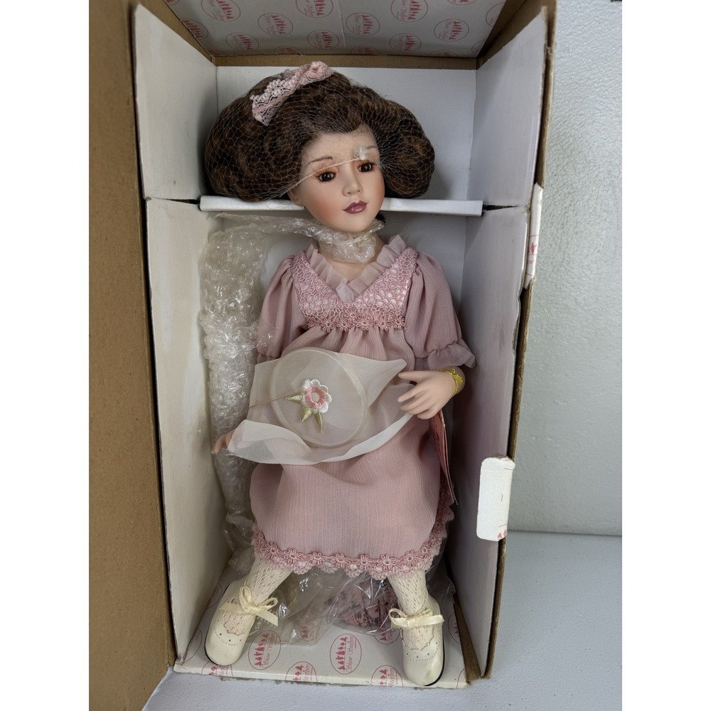 Vintage ShowStoppers 17" Porcelain Doll From Florence Maranuk Collection "Nell"